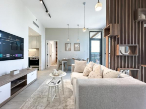 Trophy - Stylish Urban Retreat at Midtown Noor 1